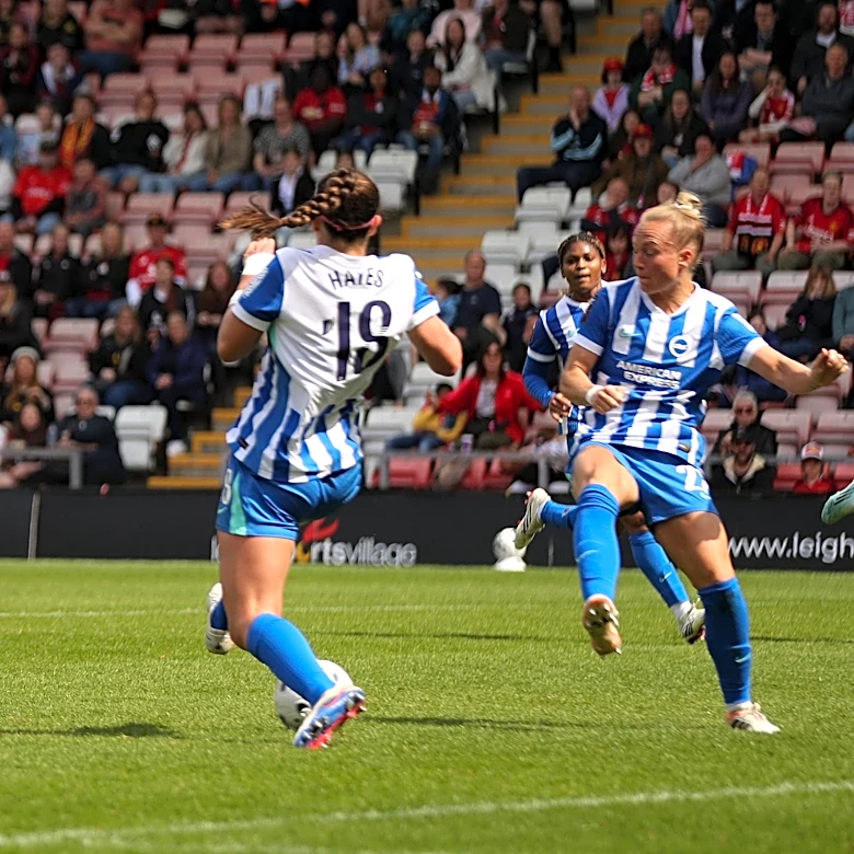 Manchester United drop points again in Brighton draw