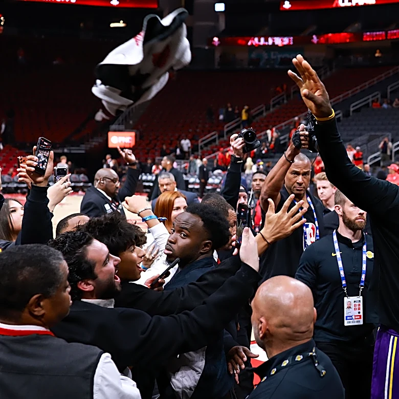 The Lakers deserve a victory lap after beating Rockets