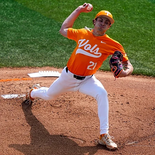 Tennessee gets run ruled in Lexington, drops series to Kentucky