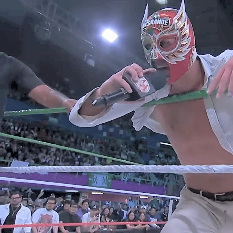 Watch the May 2 WWE Lucha Libre AAA: El Grande Americano mask vs. mask contract signing
