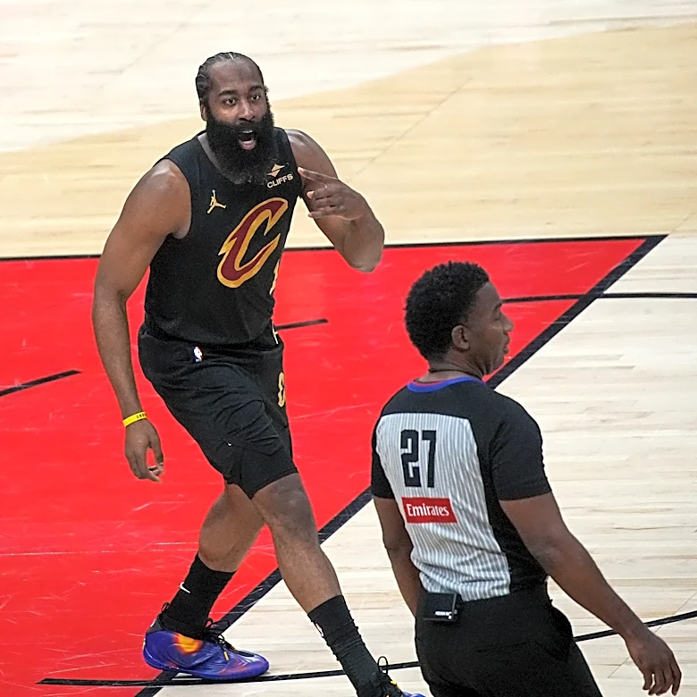 NBA confirms controversial late call against Cavs in Game 6 loss to Raptors