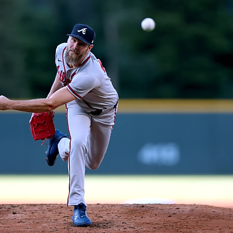 Braves cruise to 9-1 blowout behind dominant Chris Sale at Coors
