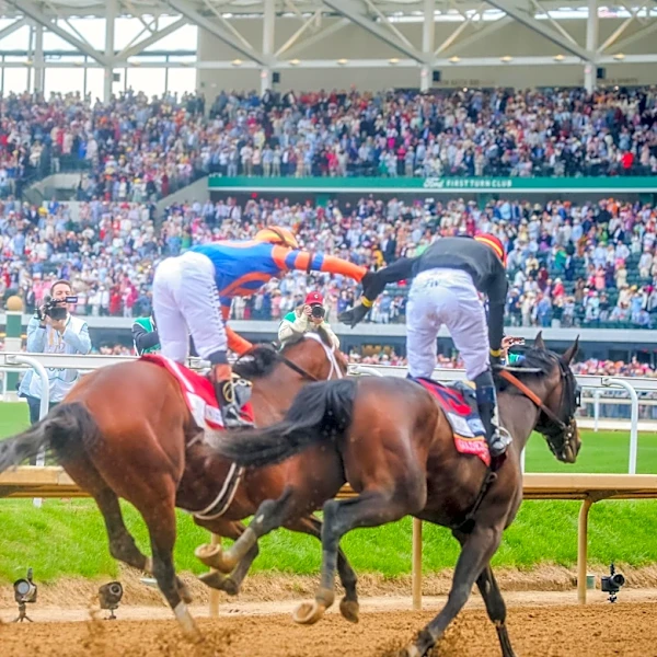 Twitter Gold: Golden Tempo’s Amazing Kentucky Derby Finish