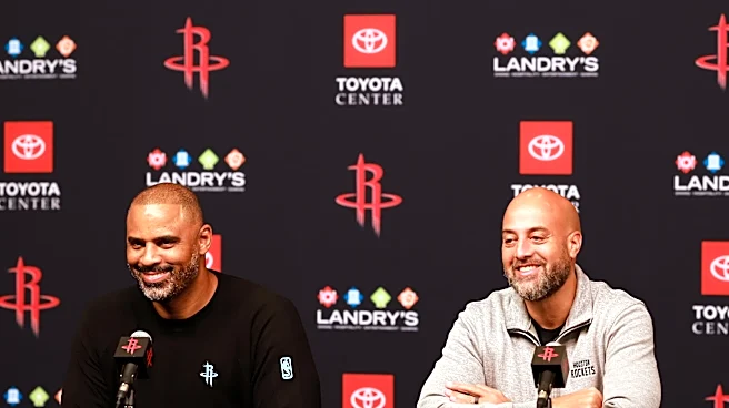 Report: Rockets have “no plans” to move on from Ime Udoka or Rafael Stone