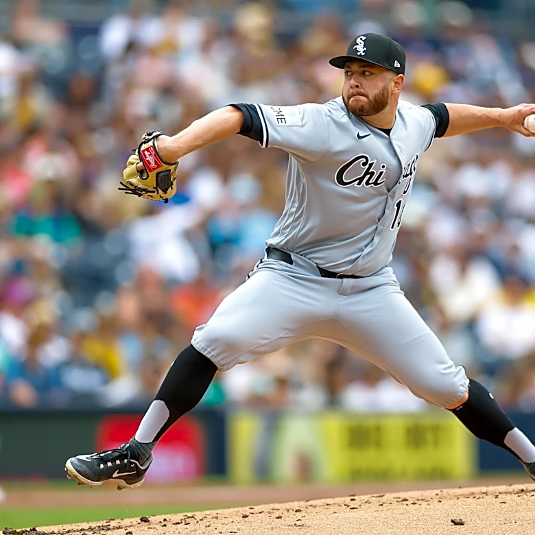 Sox fazed by Friars, drop series finale, 4-3