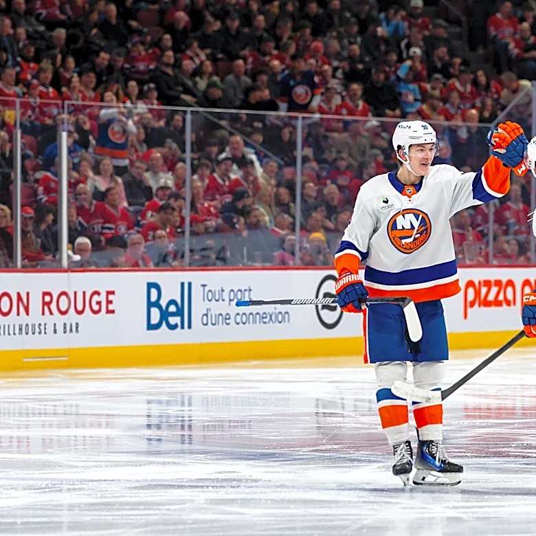 NHL Playoff News: Goals and records, and the bad Isles PP