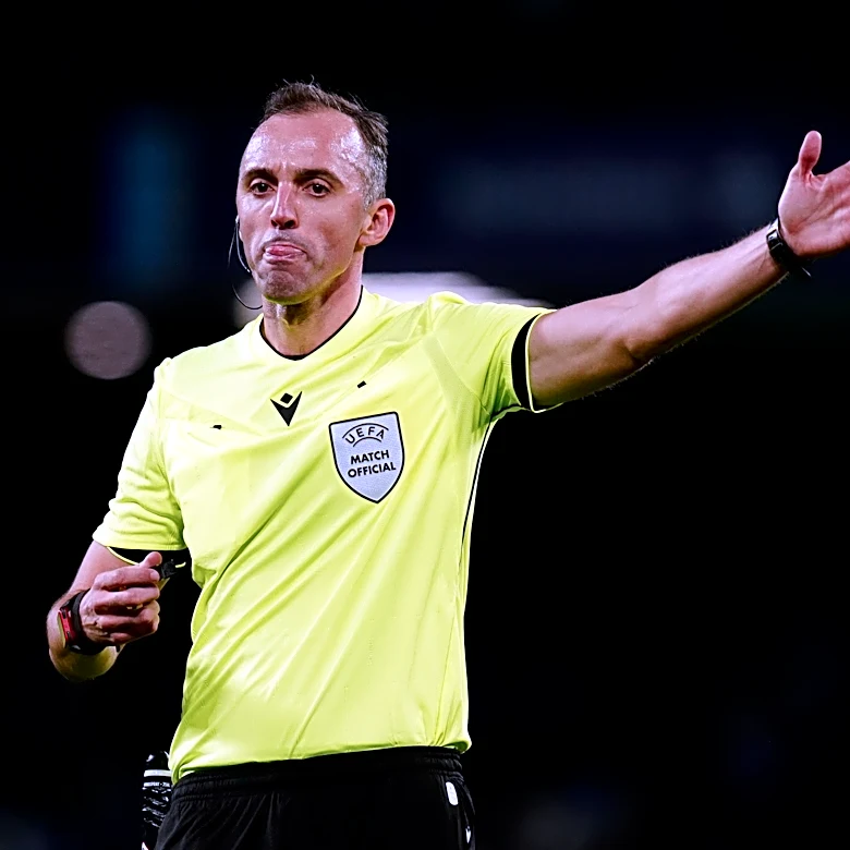 Referee who played role in Vincent Kompany suspension announced for Bayern Munich vs. PSG