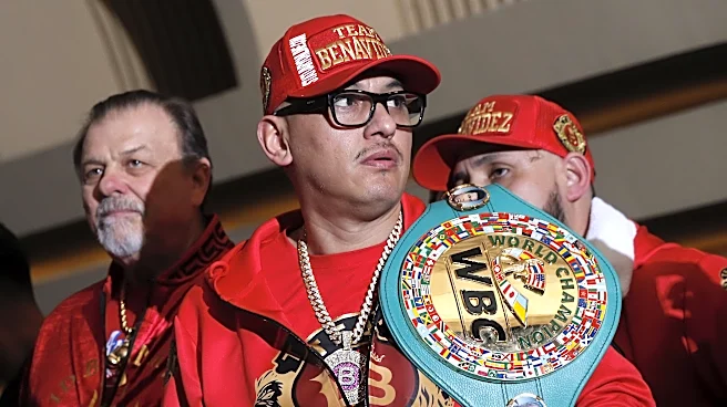 ‘The biggest challenge would be Usyk’: There’s one man that could push David Benavidez, says father