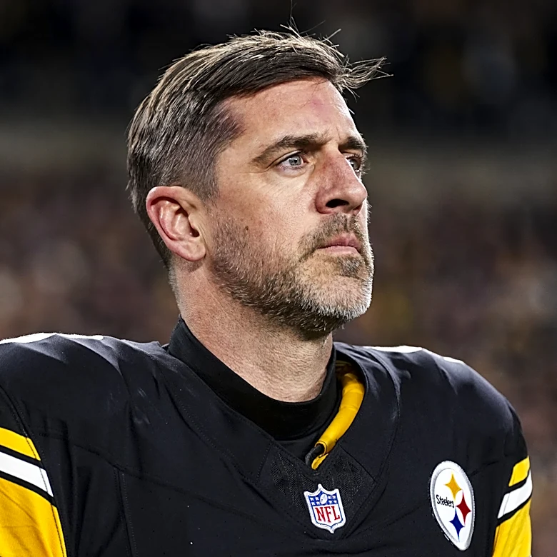 Steelers running out of patience with Aaron Rodgers