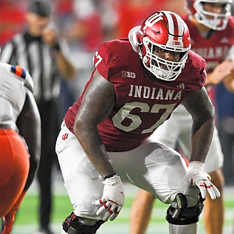 Chiefs waive three to sign trio of tryout players from rookie minicamp