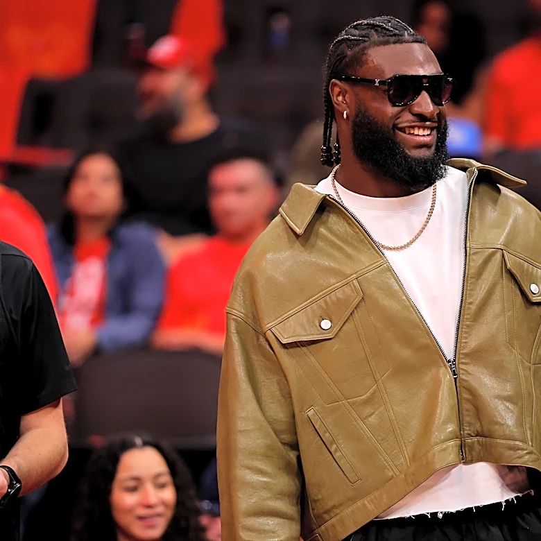 Is Texans DE Will Anderson Secretly Related to LeBron James?