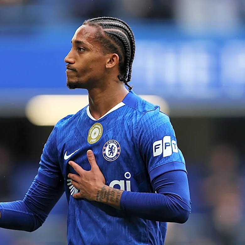 Barcelona target Joao Pedro scores brilliant overhead kick as Chelsea lose again