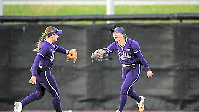 Softball: Northwestern closes regular season by topping Minnesota, earns No. 6 seed in BTT