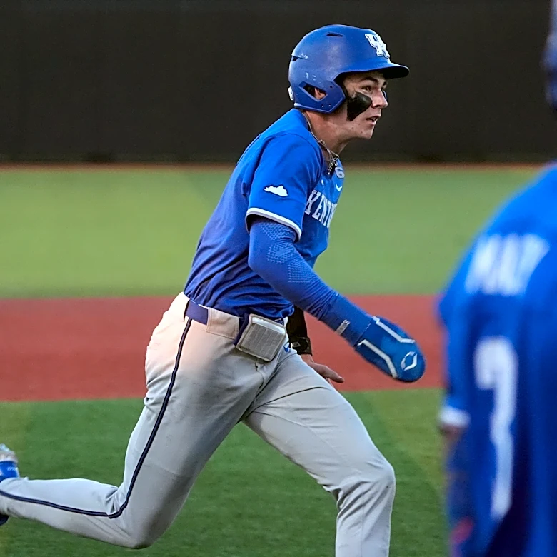 Tyler Bell and Braxton Van Cleave earn weekly SEC honors