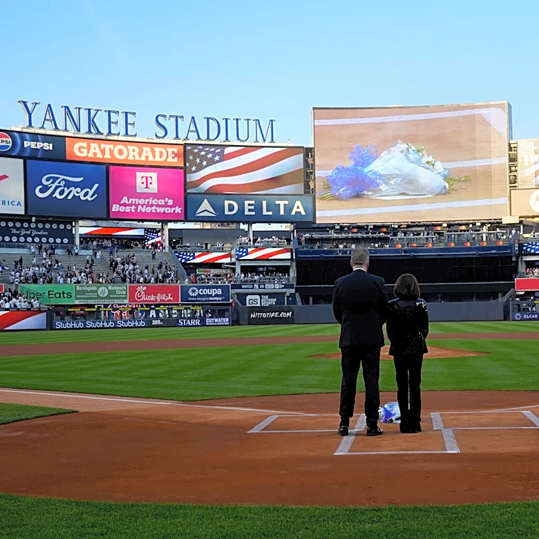 Yankees put up a dozen runs on Orioles, sweep series for John Sterling
