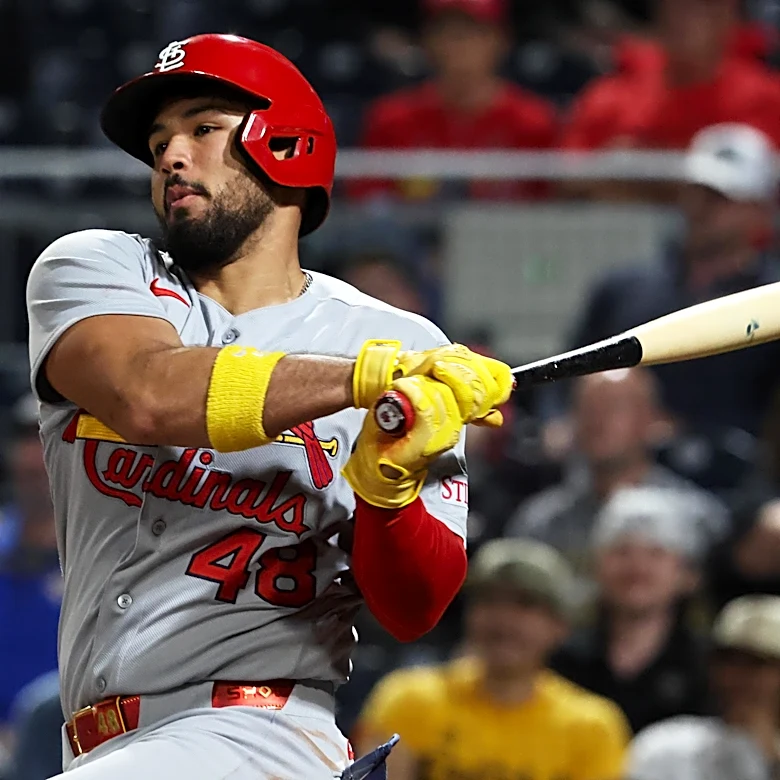 Herrera Punishes Brewers for Walking Weatherholt-Cardinals Win 6-3