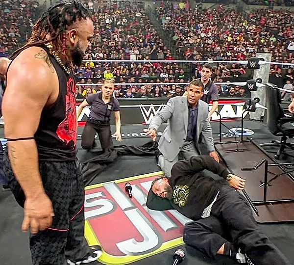 Raw recap & reactions (May 4, 2026): Roman and the wolf