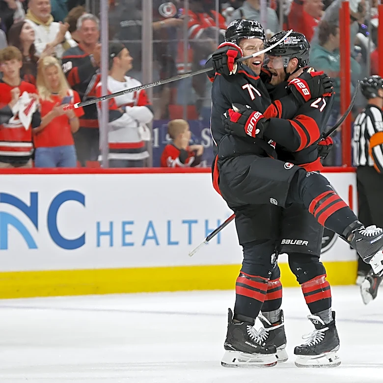 Carolina Holds Off Philadelphia – Hurricanes 3, Flyers 2 OT