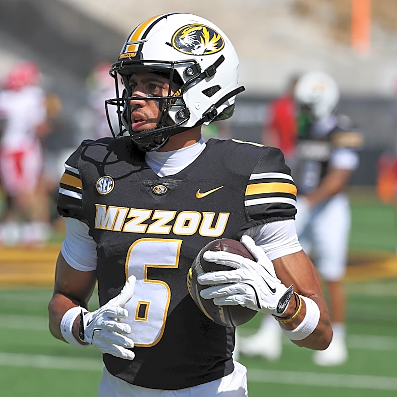 Blue Springs’ Xavier Loyd stands out in tryout, earns deal with Chiefs