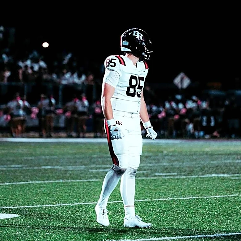 Michigan Football is ‘very high’ on the list of this 4-star Chicago TE