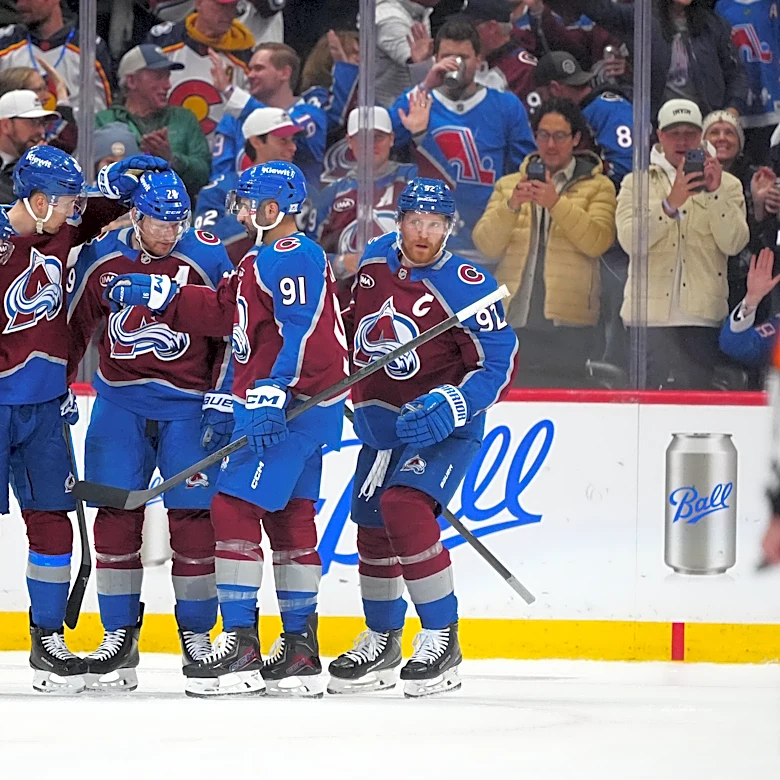 Recap: Avs take 2-0 series lead after 5-2 victory over Wild
