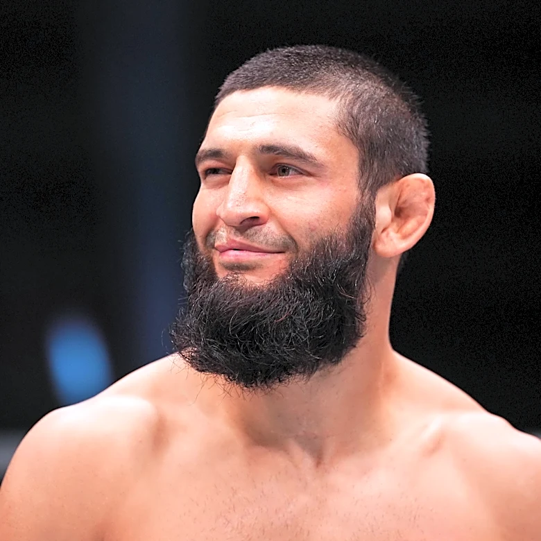 Khamzat Chimaev says he ‘loves’ Sean Strickland, actually: ‘UFC pay good for him’