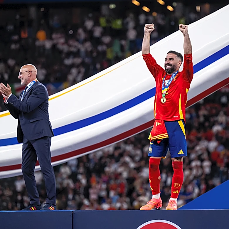 Luis de la Fuente speaks on Dani Carvajal’s World Cup status
