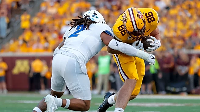 Broncos sign Mr. Irrelevant, LB Red Murdock to a four-year deal