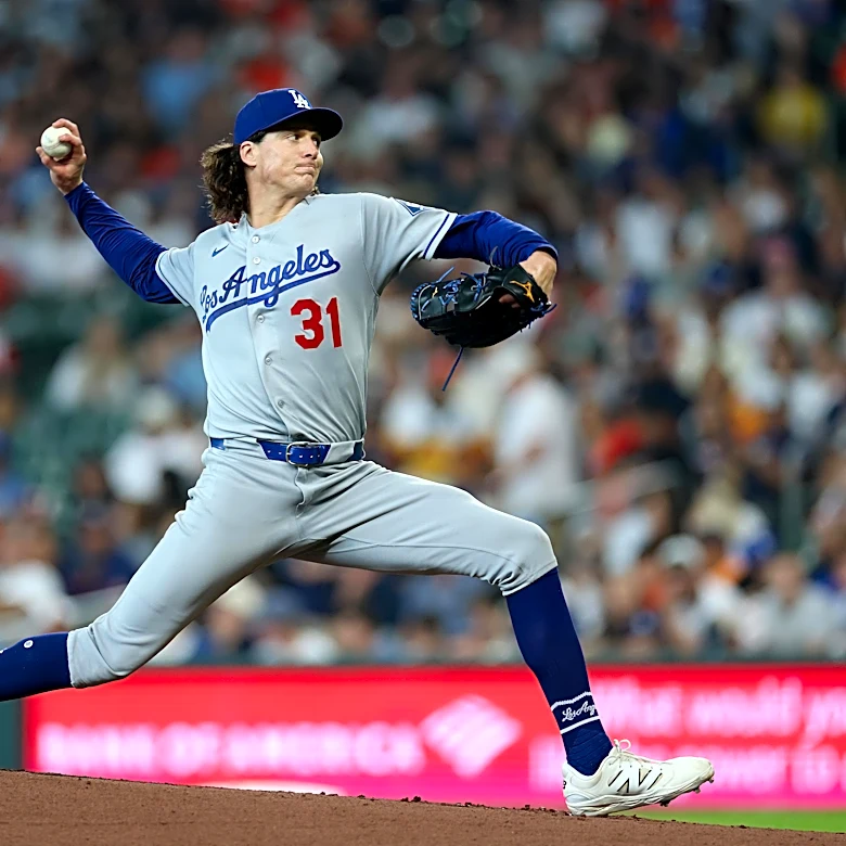 Tyler Glasnow exits start with lower back pain