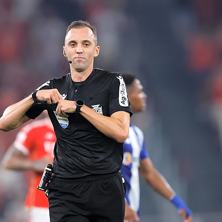Bayern Munich CEO slams UEFA for assigning inexperienced referee
