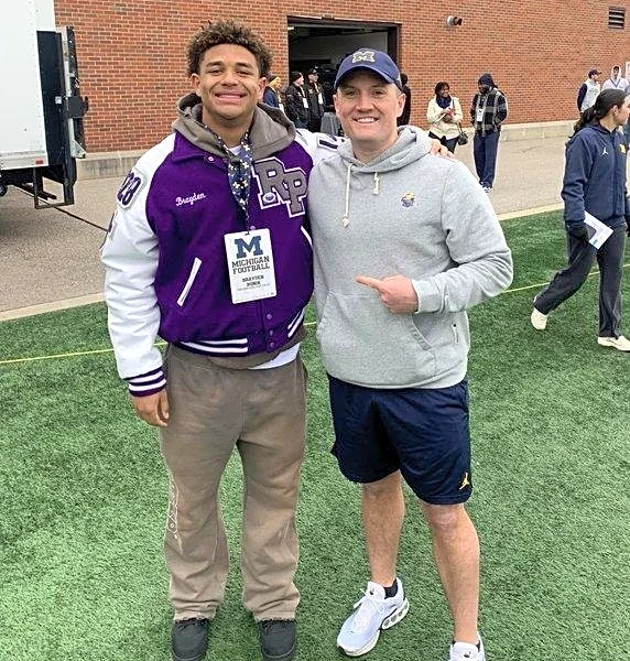 Top 10 2028 LB recruit revels in spring visit to Michigan Football