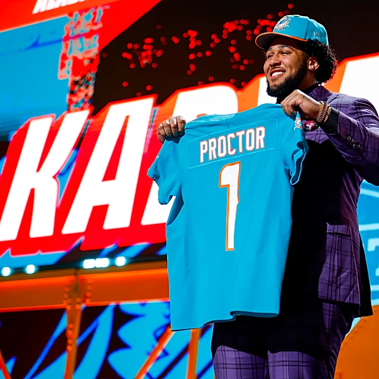 Dolphins announce jersey numbers for rookie class