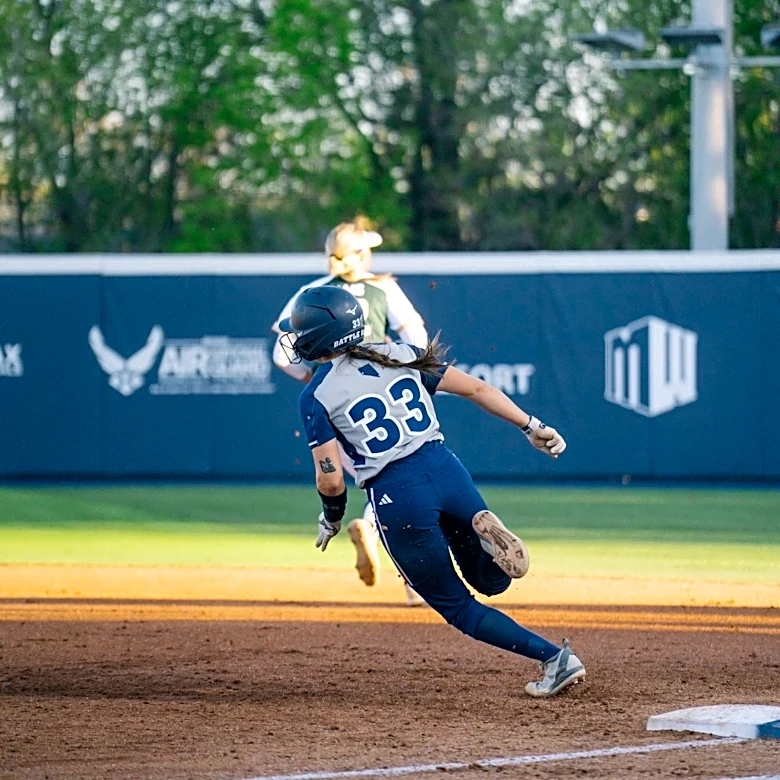 Nevada Softball Outruns UNLV 13-6, Advances to Winner’s Bracket