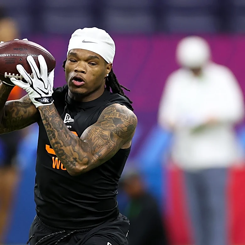 Bears sign 4 draft picks as rookie minicamp opens