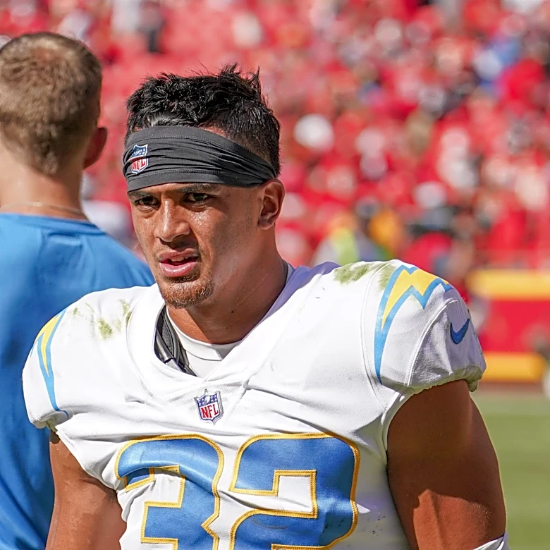 Chiefs’ safety Alohi Gilman embracing the learning process in KC