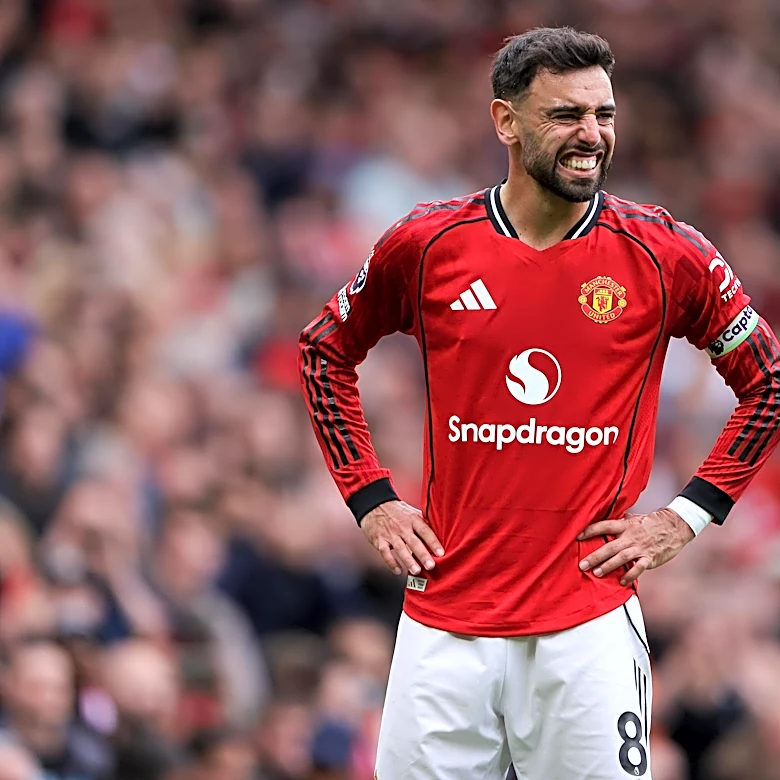 Bruno Fernandes named FWA Footballer of the Year