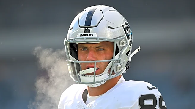 Klint Kubiak’s history with tight ends bodes well for Brock Bowers