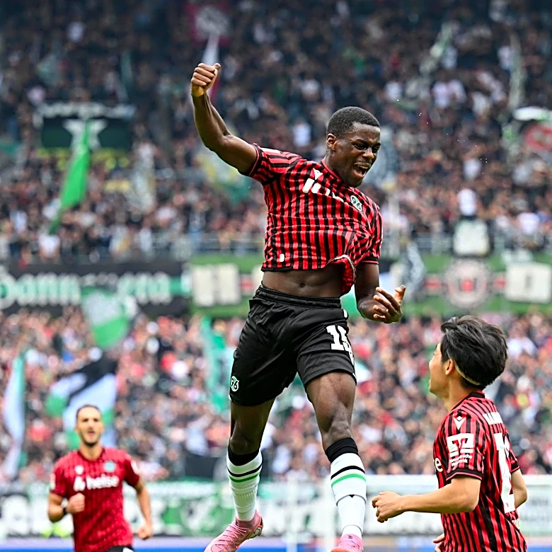 Report: Bayern Munich rejected €12 million offer for Aséko Nkili so he can show Vincent Kompany what he can do