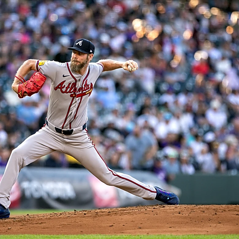 Atlanta Braves at Dodgers chat and discussion: Chris Sale vs. Emmet Sheehan