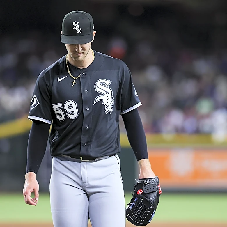 White Sox fall to Mariners in 12-8 slugfest
