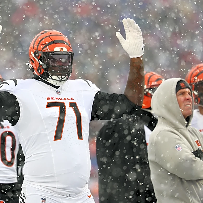 Amarius Mims was vocal about Bengals keeping offensive line together