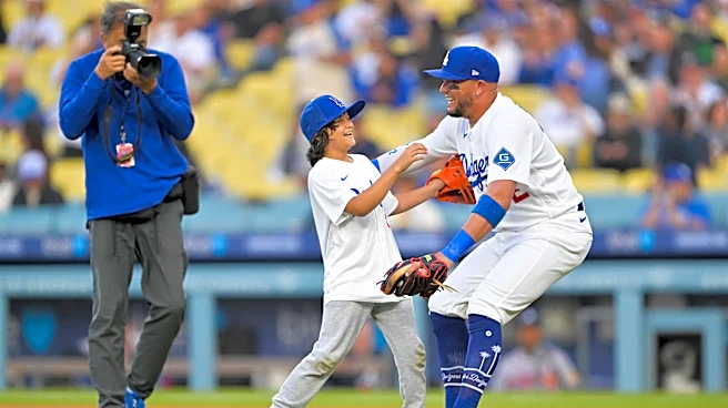 Dodgers notes: Miguel Rojas, Ben Casparius
