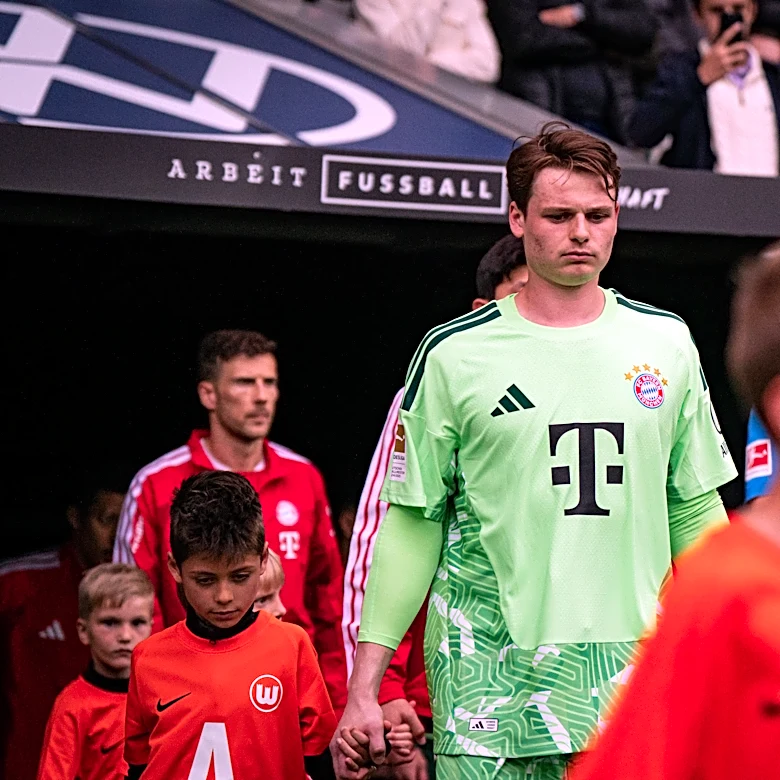 Bayern Munich goalkeeper Jonas Urbig reflects on PSG failure, Wolfsburg win