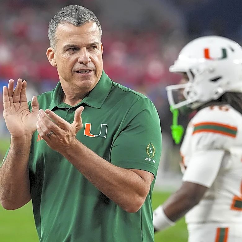 Mario Cristobal lands a whopper of a commitment, flips five-star CB Donte Wright from Georgia