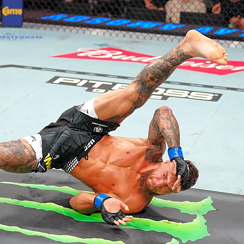 UFC 328 video: Yaroslav Amosov slams Joel Alvarez, snatches submission and then breakdances in victory