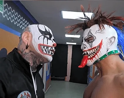 Watch the May 9 WWE Lucha Libre AAA: Angry clowns