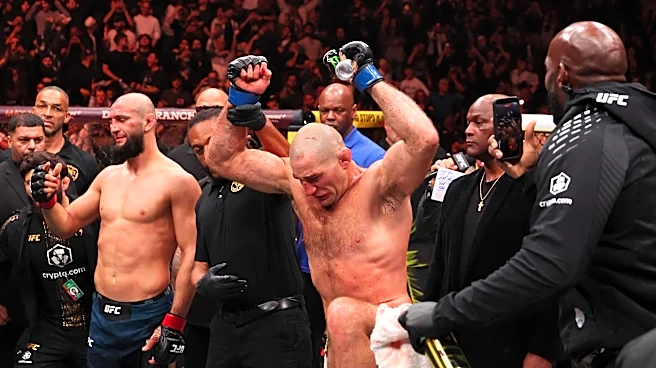 Scorecards! Pivotal 5th round earns Sean Strickland split decision win over Khamzat Chimaev