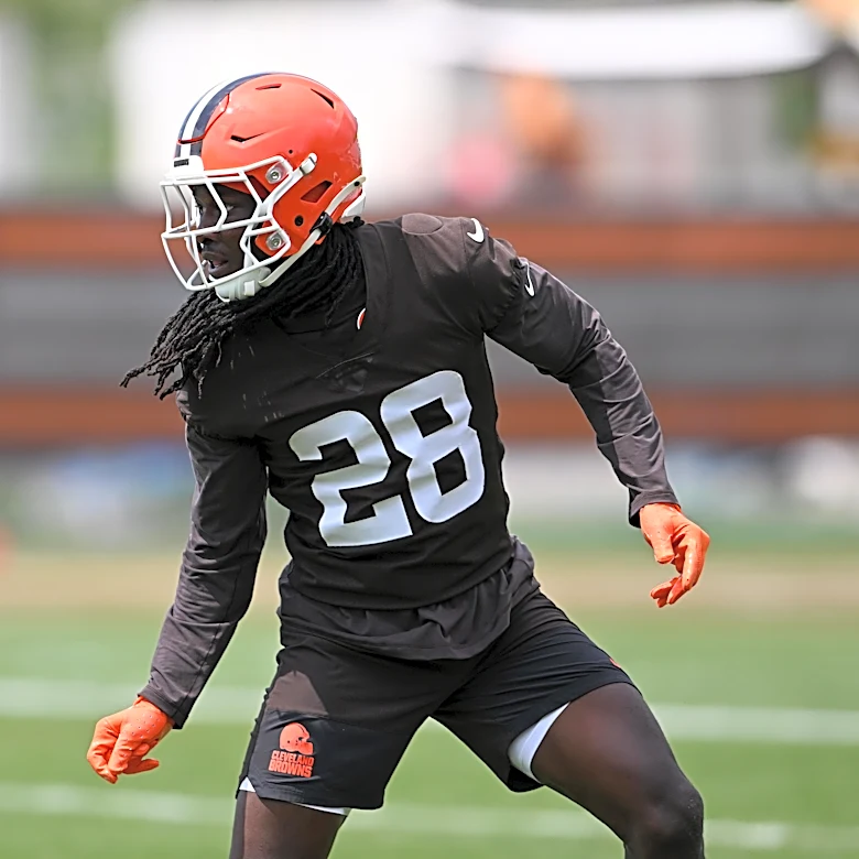 Browns roster: A clear role’s emerging for Emmanuel McNeil-Warren in 2026