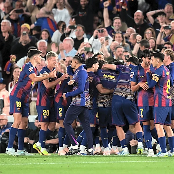 Lionel Messi reacts as Barcelona beat Real Madrid to win La Liga