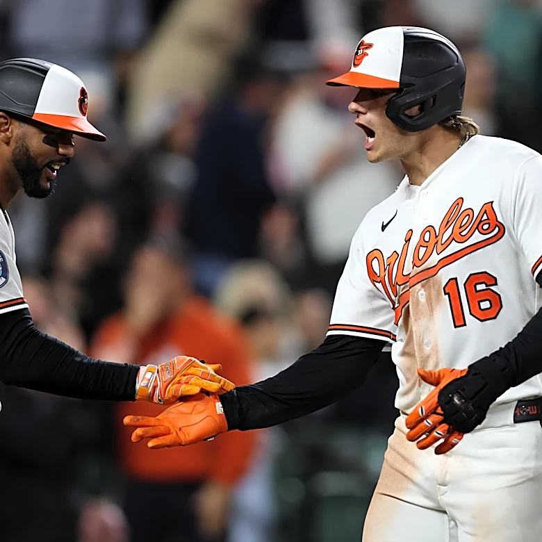 Orioles dodge no-hit bid, ride Mayo’s blast to 3-2 win